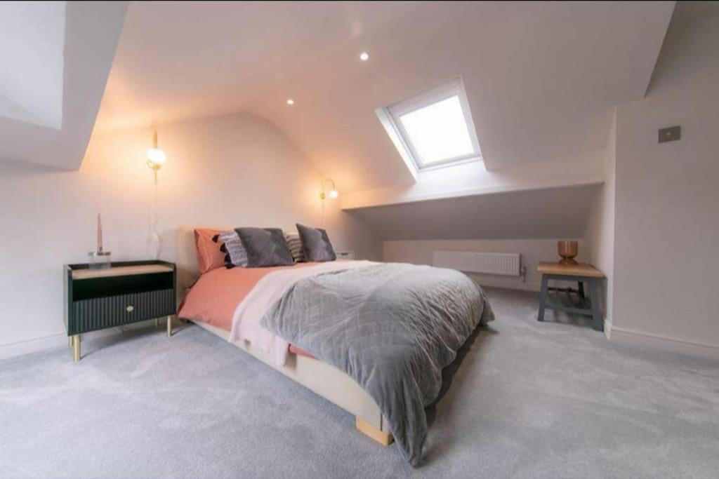 Recently Refurbished Home. Poulton-le-Fylde エクステリア 写真